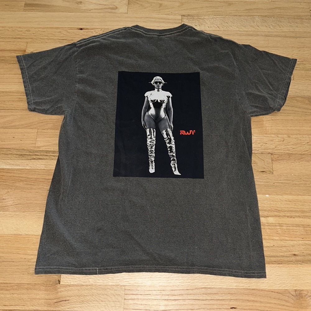 BEYONCÉ OFFICIAL CONCERT MERCH TSHIRT RWT 2023
